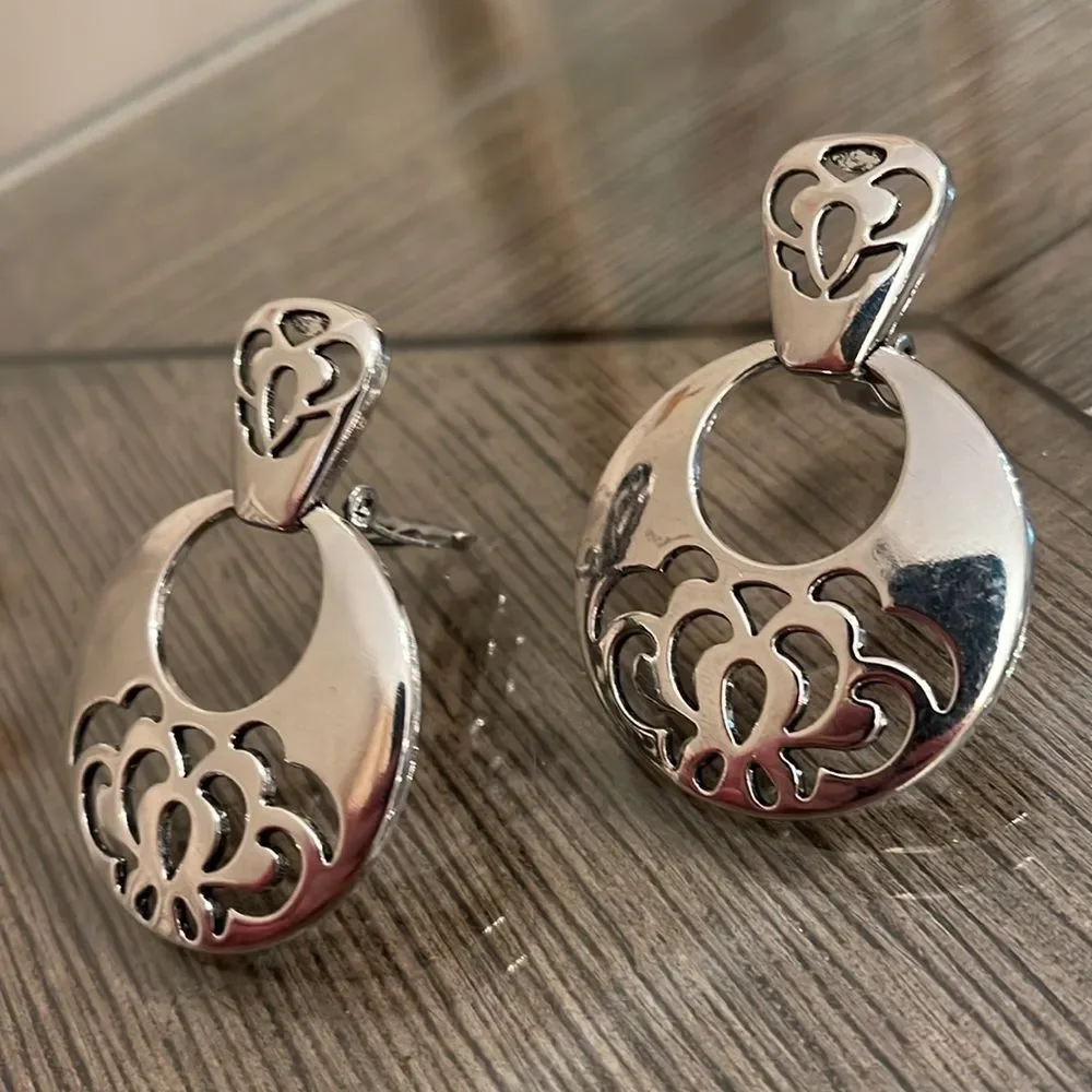 Vintage Silver-tone Door Knocker Clip Earrings, Floral Design